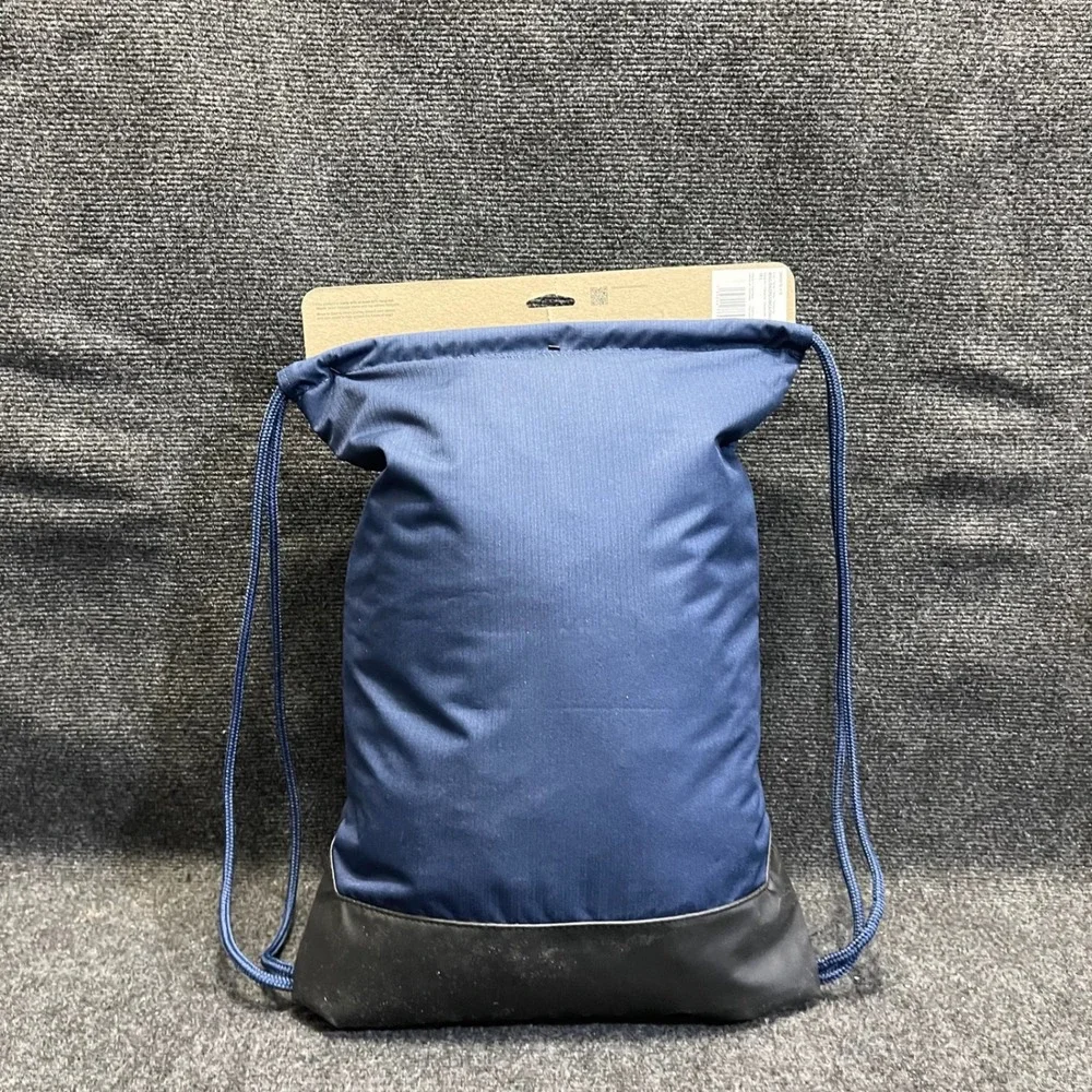 Nike DM3978-410 Brasilia 9.5‎ Health 360 Drawstring 18L Gym Bag Midnight Navy